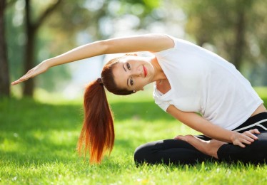 华体会|拉头发引爆绿茵场，暴力行为遭红牌严惩引热议