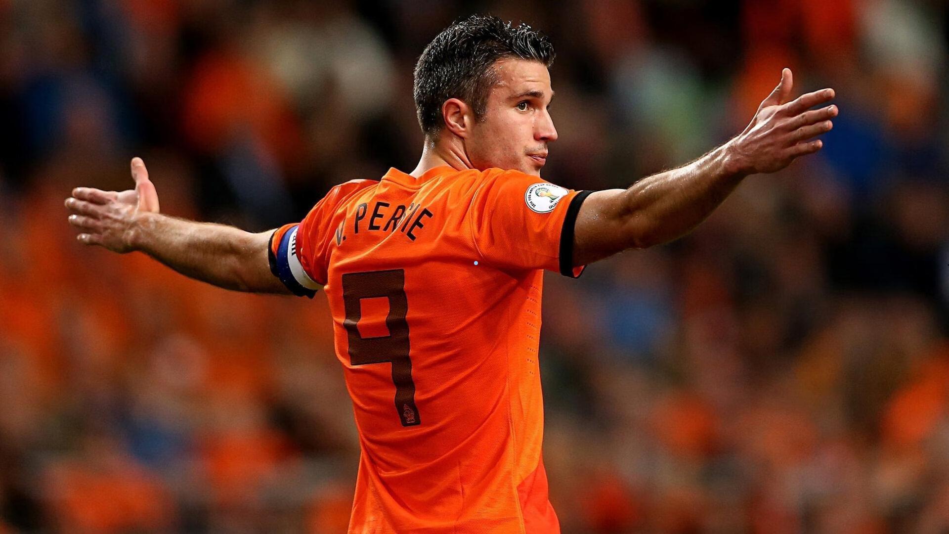 居莱尔含泪告别恩师阿隆索，信任之翼，助我翱翔绿茵之巅